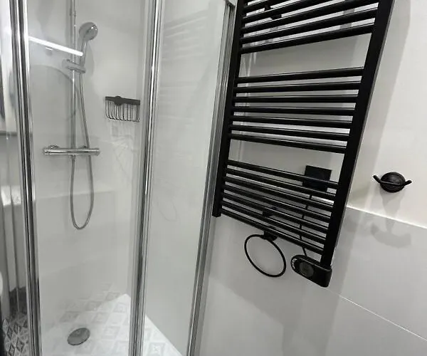 Le Nid De La Grotte * Lourdes